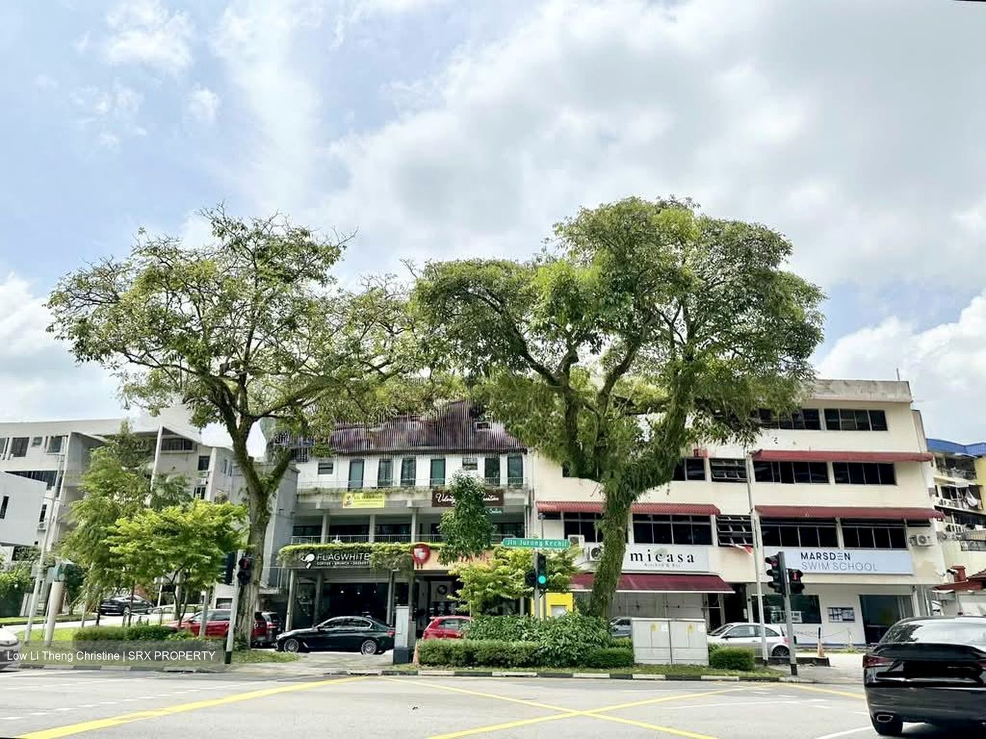 Lorong Kismis (D21), Terrace #549551171